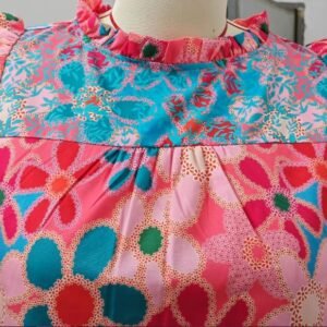 the upper part of colorful sleeveless blouse