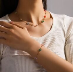 woman wearing colorful flowers jewelry set